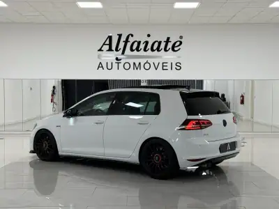 Volkswagen Golf 2013 - 19890 EUR, 186000 km - AUTO.MOTO.pt - 186000km - foto 11 de 44