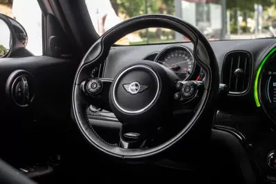 MINI Countryman 2018 - 19990 EUR, 92179 km - AUTO.MOTO.pt - 92179km - foto 34 de 44