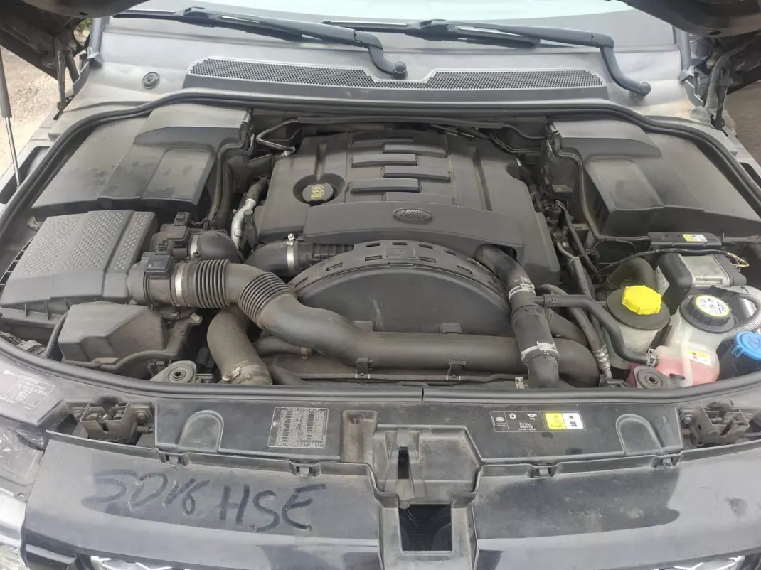 Land Rover Range Rover Sport 2012 - 23500 EUR, 114000 km - 114000km - foto 4 de 19