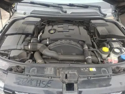 Land Rover Range Rover Sport 2012 - 23500 EUR, 114000 km - 114000km - foto 4 de 19