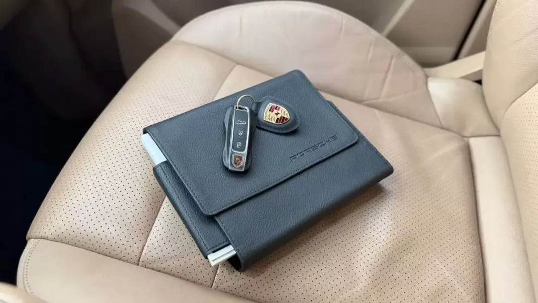 Porsche Cayenne 2019 - 59990 EUR, 87906 km - 87906km - foto 18 de 33