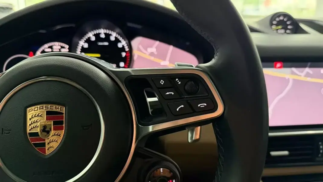 Porsche Cayenne Coupé 2019 - 69990 EUR, 59352 km - 59352km - foto 19 de 32