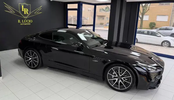 Mercedes-Benz AMG GT 2025 - 140000 EUR, 8886 km - AUTO.MOTO.pt - 8886km - foto 13 de 74
