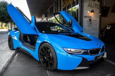BMW i8 2016 - 61900 EUR, 93668 km - AUTO.MOTO.pt - 93668km - foto 8 de 45