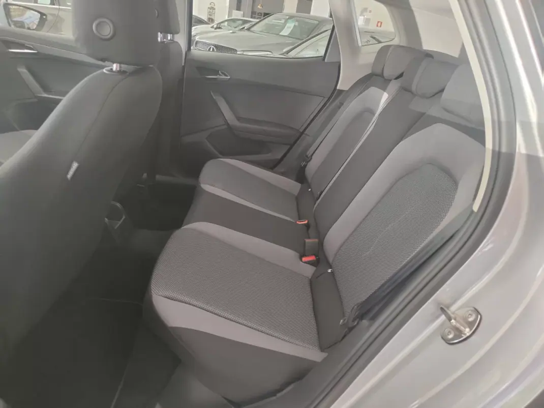 SEAT Arona 2020 - 13900 EUR, 99705 km - 99705km - foto 7 de 16