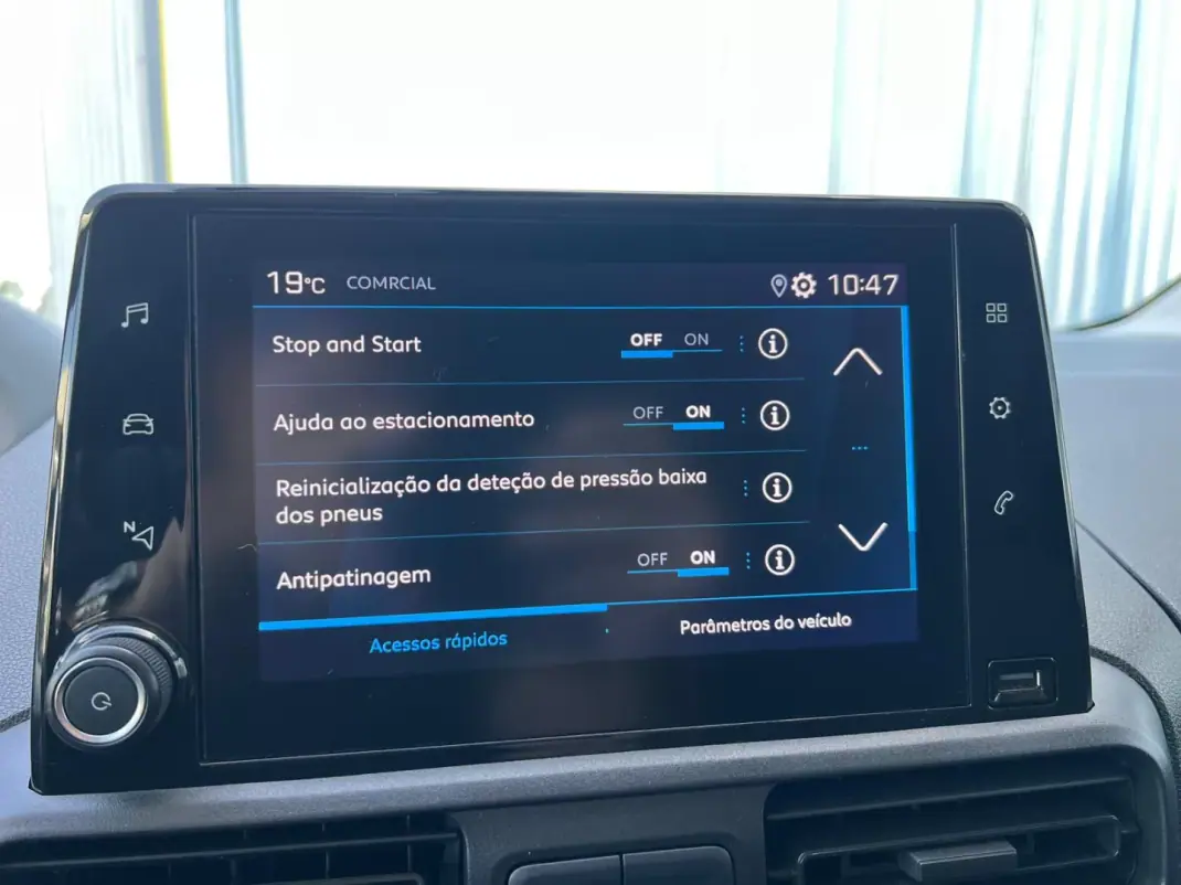 Peugeot PARTNER GIRAFON 2023 - 16500 EUR, 84348 km - AUTO.MOTO.pt - 84348km - foto 13 de 15