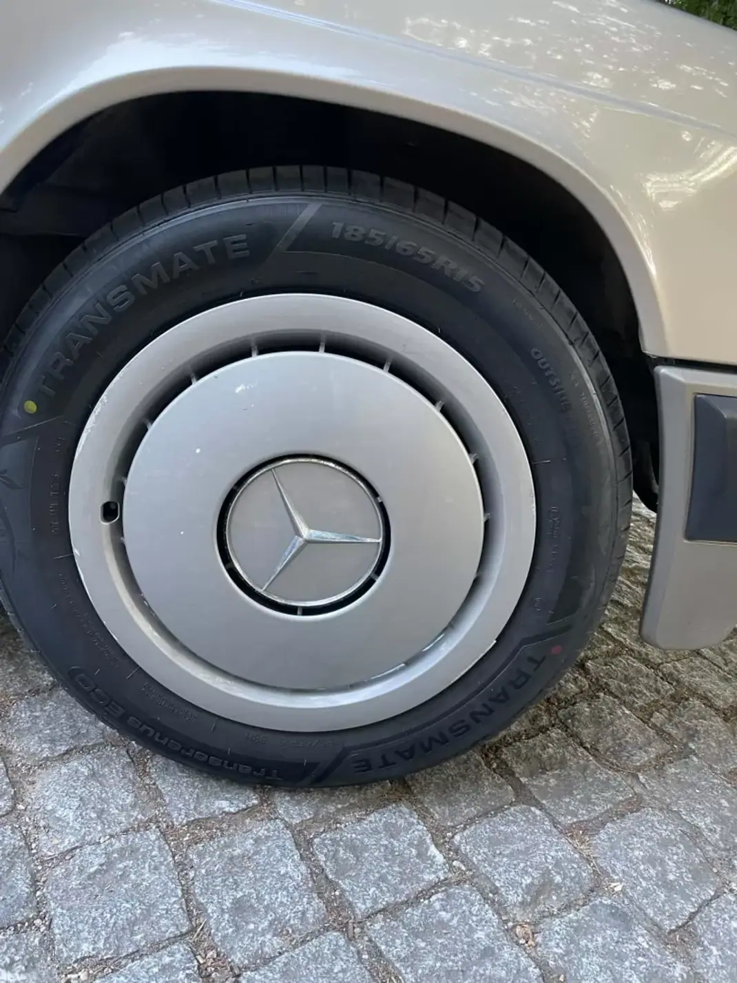 Mercedes-Benz 190 1993 - 14900 EUR, 41200 km - 41200km - foto 27 de 40