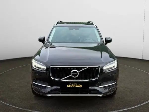 Volvo XC 90 2018 - 28990 EUR, 237257 km - AUTO.MOTO.pt - 237257km - foto 9 de 16