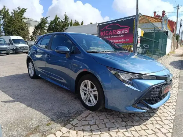 Toyota Corolla 2021 - 20900 EUR, 66527 km - AUTO.MOTO.pt - 66527km - foto 2 de 22