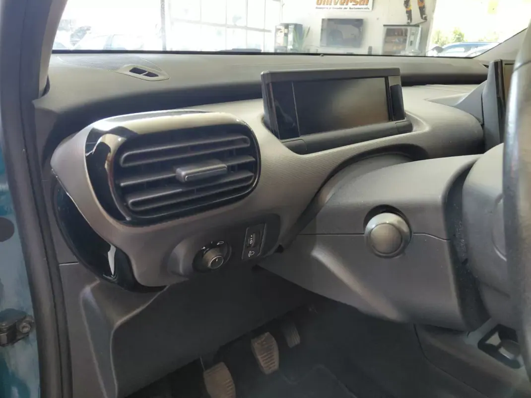 Citroën C4 Cactus 2018 - 9999 EUR, 99000 km - 99000km - foto 10 de 21