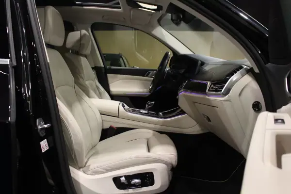 BMW X5 2022 - 47500 EUR, 156000 km - AUTO.MOTO.pt - 156000km - foto 11 de 54