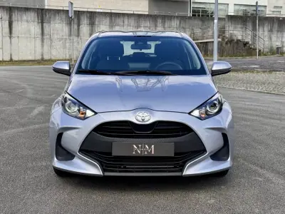 Toyota Yaris 2023 - 17990 EUR, 22000 km - AUTO.MOTO.pt - 22000km - foto 9 de 28