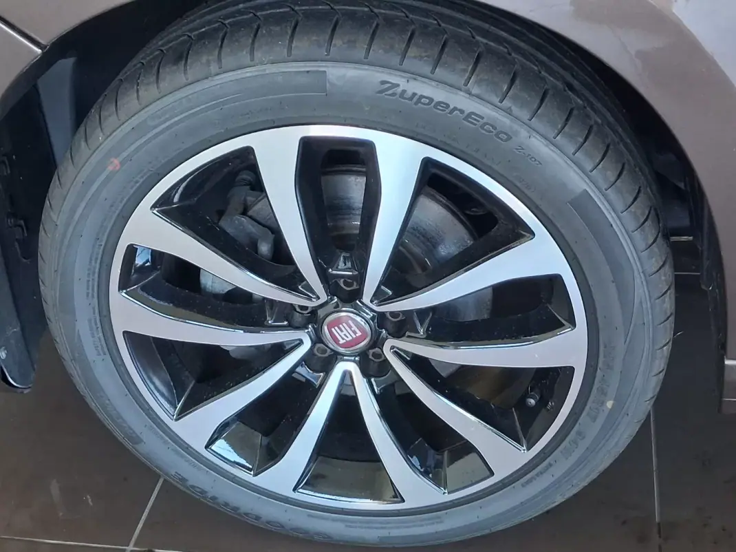 Fiat Tipo Station Wagon 2018 - 11900 EUR, 91900 km - 91900km - foto 21 de 31