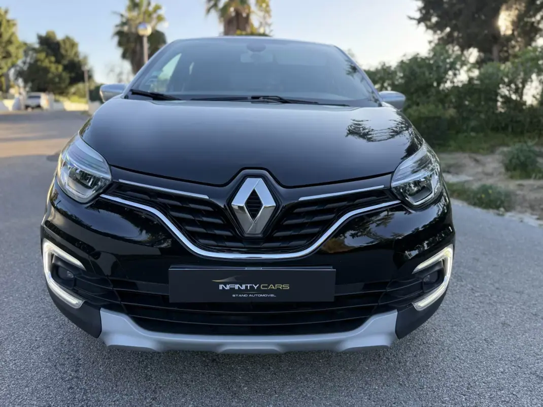 Renault Captur 2019 - 15699 EUR, 5800 km - AUTO.MOTO.pt - 5800km - foto 2 de 13