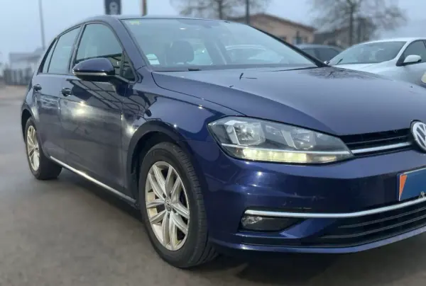 Volkswagen Golf 2019 - 17500 EUR, 182850 km - AUTO.MOTO.pt - 182850km - foto 10 de 10
