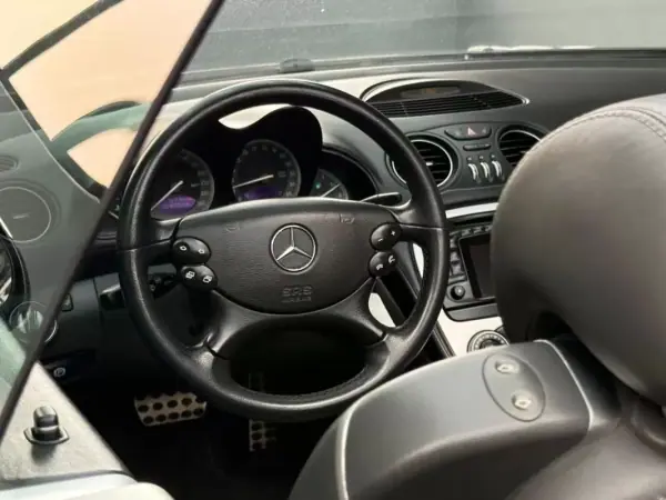 Mercedes-Benz SL 500 2002 - 30950 EUR, 124002 km - AUTO.MOTO.pt - 124002km - foto 25 de 27