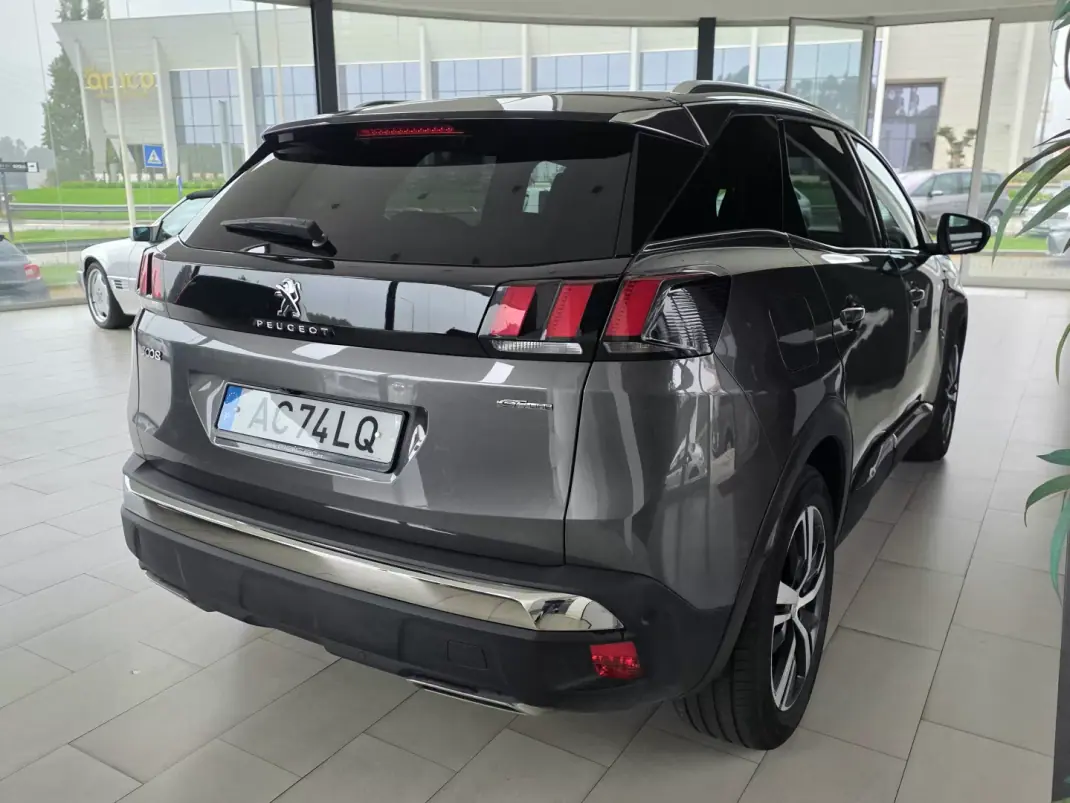 Peugeot 3008 2016 - 12990 EUR, 248403 km - 248403km - foto 26 de 28