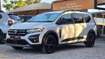 Dacia Jogger 2023 — foto 4 de 26