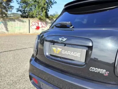 MINI Cooper 2015 - 18900 EUR, 132000 km - AUTO.MOTO.pt - 132000km - foto 21 de 29