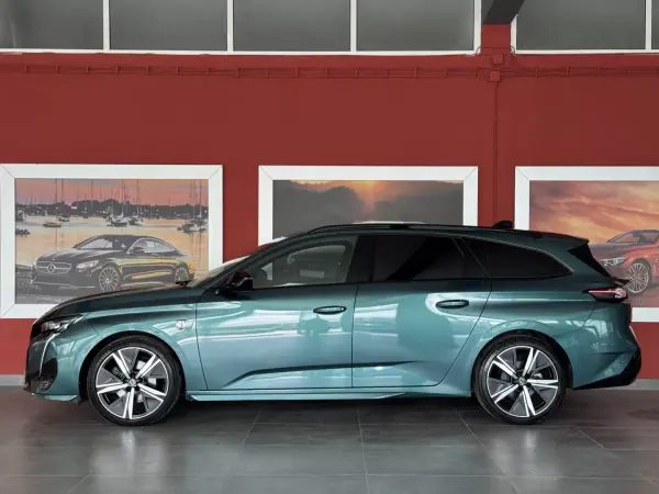 Peugeot 308 SW 2022 - 26990 EUR, 55106 km - AUTO.MOTO.pt - 55106km - foto 6 de 22