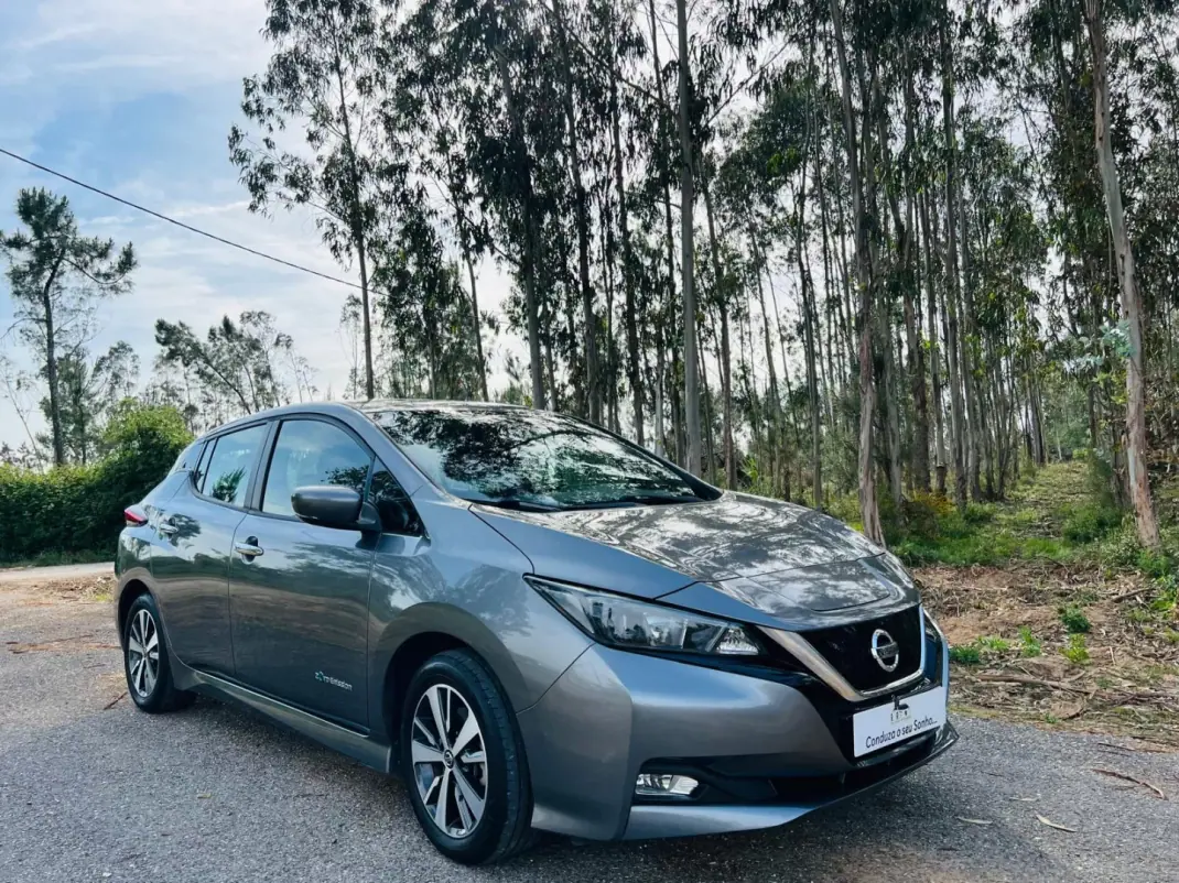 Nissan Leaf 2019 - 14750 EUR, 56425 km - AUTO.MOTO.pt - 56425km - foto 32 de 40