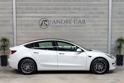 Tesla Model 3 2021 - 27450 EUR, 33801 km - AUTO.MOTO.pt - 33801km - foto 5 de 48