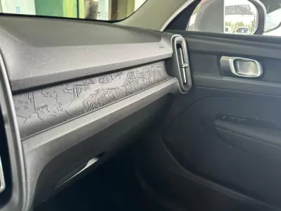 Volvo XC 40 2019 - 24900 EUR, 91623 km - AUTO.MOTO.pt - 91623km - foto 19 de 29