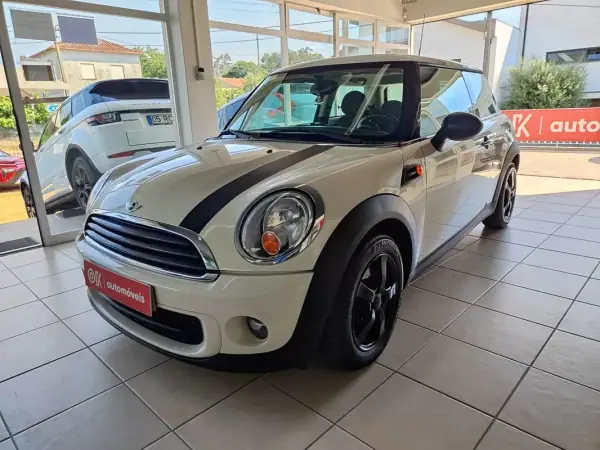 MINI One 2011 - 8250 EUR, 180000 km - AUTO.MOTO.pt - 180000km - foto 5 de 34