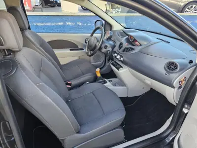 Renault Twingo 2009 - 3750 EUR, 190000 km - AUTO.MOTO.pt - 190000km - foto 4 de 7