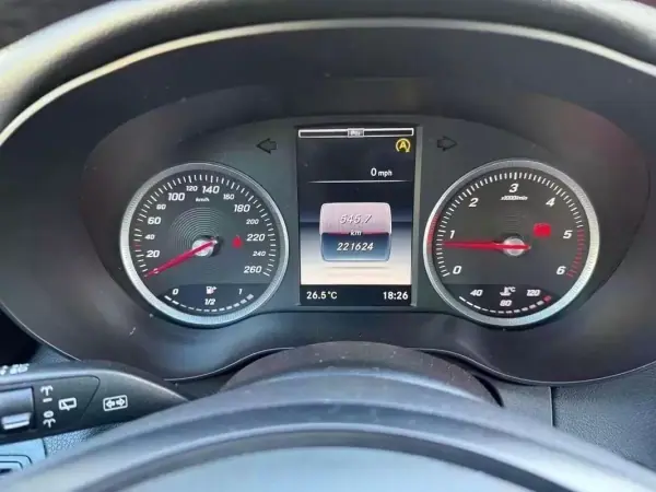 Mercedes-Benz C 220 2014 - 17999 EUR, 220000 km - AUTO.MOTO.pt - 220000km - foto 27 de 33