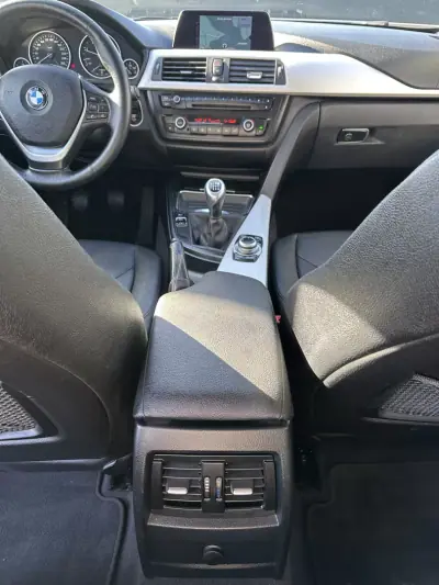 BMW 318 2014 - 10900 EUR, 260000 km - 260000km - foto 46 de 58