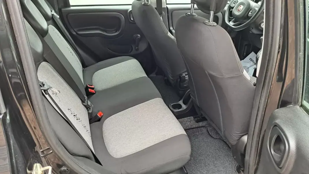 Fiat Panda 2017 - 6890 EUR, 109923 km - 109923km - foto 30 de 43