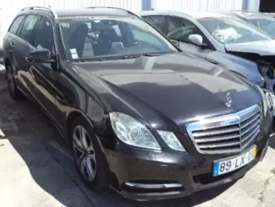 Mercedes-Benz E 250 2011 - 6990 EUR, 328830 km - AUTO.MOTO.pt - 328830km - foto 2 de 9