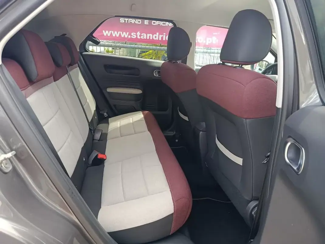 Citroën C4 Cactus 2020 - 14000 EUR, 56660 km - 56660km - foto 16 de 23