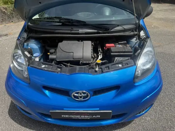 Toyota Aygo 2010 - 5490 EUR, 149000 km - AUTO.MOTO.pt - 149000km - foto 23 de 25