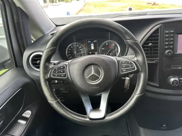 Mercedes-Benz Vito Tourer 2016 - 24900 EUR, 286000 km - AUTO.MOTO.pt - 286000km - foto 34 de 54
