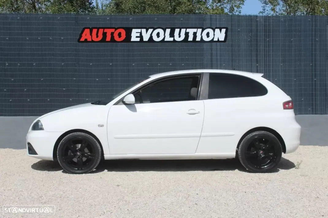 Seat IBIZA 1.4TDI 6L VAN 2007 - 5450 EUR, 168000 km - AUTO.MOTO.pt - 168000km - foto 3 de 9