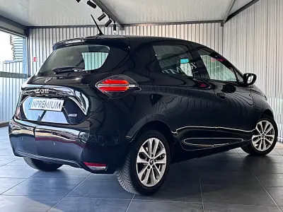 Renault Zoe 2020 - 16500 EUR, 105000 km - AUTO.MOTO.pt - 105000km - foto 3 de 34