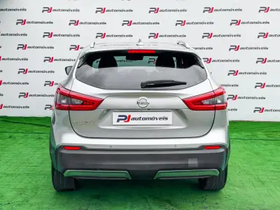 Nissan Qashqai 2018 - 17990 EUR, 95880 km - AUTO.MOTO.pt - 95880km - foto 11 de 27