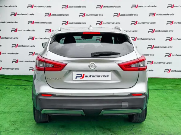 Nissan Qashqai 2018 - 17990 EUR, 95880 km - AUTO.MOTO.pt - 95880km - foto 11 de 27