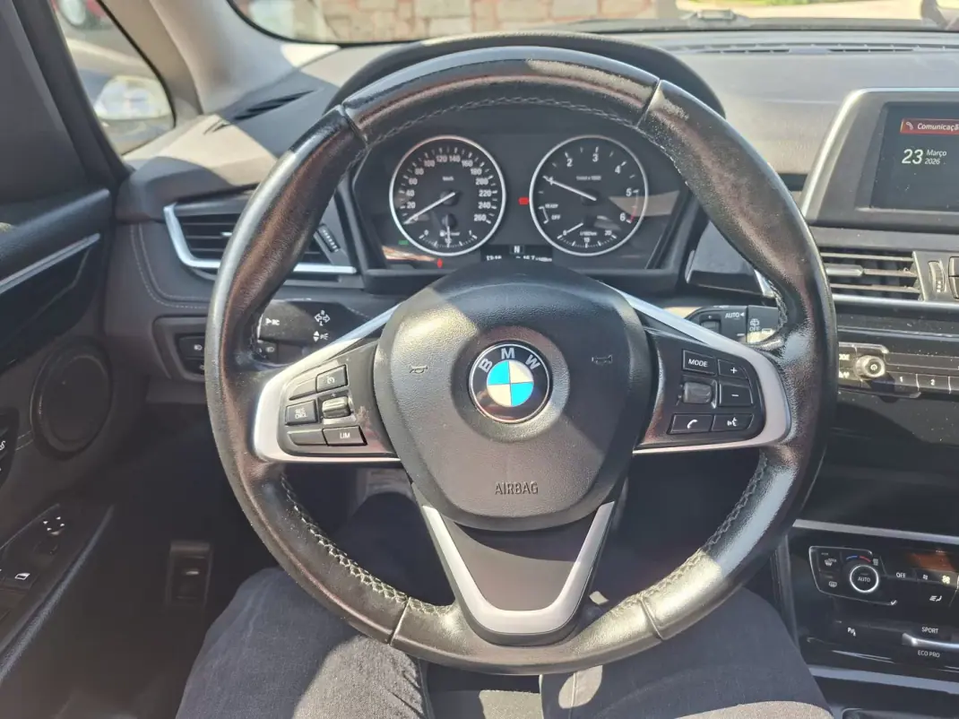 BMW 216 Gran Tourer 2018 - 17350 EUR, 130769 km - AUTO.MOTO.pt - 130769km - foto 21 de 26