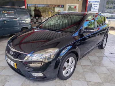 Kia Ceed SW 2010 - 6850 EUR, 185000 km - 185000km - foto 1 de 6