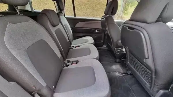 Citroën C4 Grand Picasso 2019 - 19900 EUR, 126000 km - AUTO.MOTO.pt - 126000km - foto 19 de 22