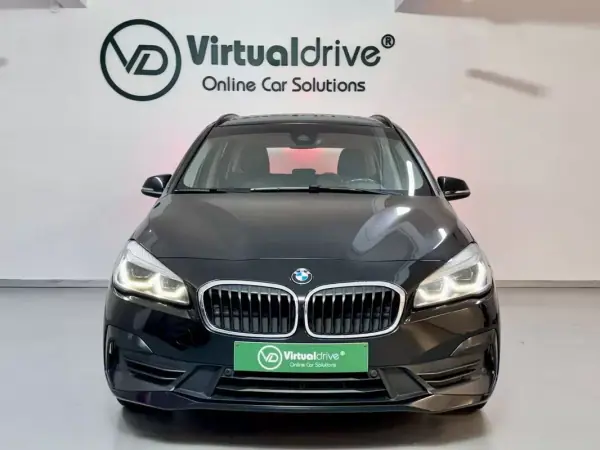 BMW 218 Gran Tourer 2018 - 14750 EUR, 148000 km - AUTO.MOTO.pt - 148000km - foto 2 de 54