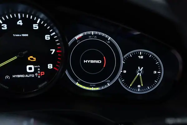 Porsche Cayenne 2023 - 89950 EUR, 40000 km - AUTO.MOTO.pt - 40000km - foto 38 de 59