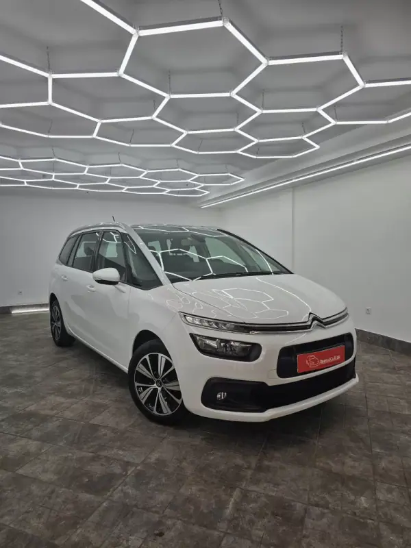 Citroën C4 Grand Picasso 2018 - 13650 EUR, 245556 km - AUTO.MOTO.pt - 245556km - foto 23 de 43