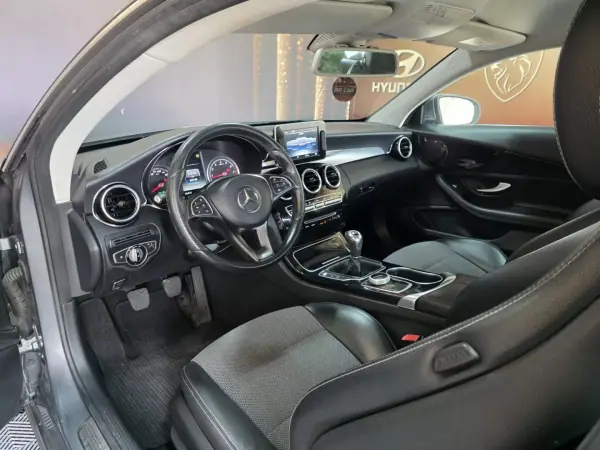 Mercedes-Benz C 180 2016 - 24250 EUR, 107000 km - AUTO.MOTO.pt - 107000km - foto 2 de 14