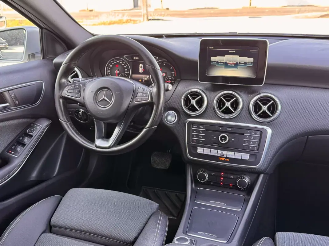 Mercedes-Benz A 180 2018 - 17500 EUR, 155000 km - 155000km - foto 10 de 19