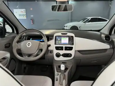 Renault Zoe 2019 - 9990 EUR, 150000 km - AUTO.MOTO.pt - 150000km - foto 16 de 29