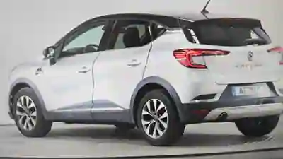 Renault Captur 2021 - 15000 EUR, 138000 km - 138000km - foto 4 de 9